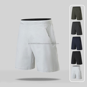 Pantalones cortos de entrenamiento en blanco de secado rápido para hombre - Product Image 1