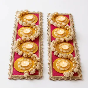 Ensemble de porte-bougies en or de luxe, base en velours rouge, décoration perlée, décoration de mariage - Product Image 5