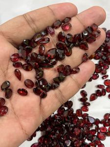Granate Rodolita Roja Natural, Corte Ovalado Facetado, 0.5-3 Ct, Piedras Preciosas Sueltas para Joyería - Product Image 1