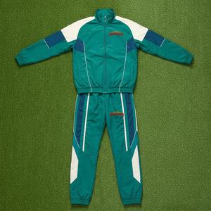 เสื้อแจ็คเก็ตกันลม สตรีทแวร์ มีฮู้ด สีพื้น อุ่น กันลม บาง ซิปแบบเซ็ต - Product Image 6