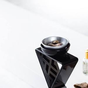 Quemador de Incienso Geométrico Moderno al por Mayor, Quemador de Incienso de Metal Negro y Plateado de Lujo, Decoración para Mesa de Oficina y Hogar - Product Image 3