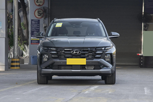 <span class=keywords><strong>Tucson</strong></span> L 1.5T Edición Flagship 2024, SUV Nuevo, Manual, Tracción Delantera, con Cámara Trasera, Neumáticos R17, Interior Claro, Motor Turbo de 1.5L - Product Image 4