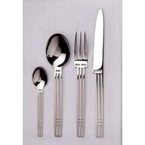 Ensemble de couverts en métal de style minimaliste pour cuisine moderne, salle à manger et usage contemporain - Product Image 5