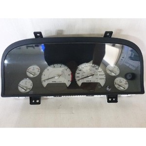 ชุดหน้าปัดเรือนไมล์รถยนต์เชอโรกี รุ่น CR0022003K0C0 มือสอง - Product Image 1