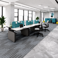 Poste de travail de bureau moderne en bois pour quatre personnes, réglable en hauteur, installation autonome, plateaux blancs, écrans d'intimité Aqua