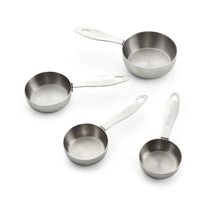 Meilleurs prix dans l'ensemble de cuillères à mesurer avec un ensemble de 4 tasses à mesurer en acier inoxydable de bonne qualité pour accessoires de cuisine - Product Image 1