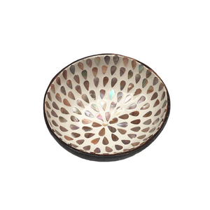 Bol en laque artisanal pour le service et la décoration, conçu pour les acheteurs OEM, fabriqué avec des matériaux naturels durables en provenance du Vietnam. - Product Image 4