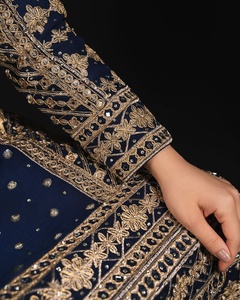 Magnifique Salwar Kameez Traditionnel pour Fête et Mariage, Ensemble Haut-Bas-Dupatta, Broderie de Fil et de Paillettes, Luxe en Faux Georgette, Style Ethnique - Product Image 4