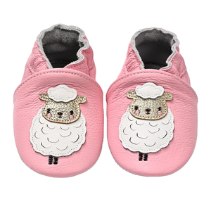 Zapatos de Cuero para Bebé con Logotipo Personalizado, Diseño Moderno con Borde Festoneado, Construcción Premium a Medida, Venta al Por Mayor de Fábrica en Sialkot - Product Image 1