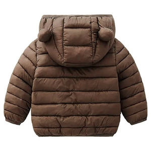 Fournisseur en gros de vestes matelassées pour enfants, manteaux chauds et isolés, personnalisation de la marque, fabrication OEM, commandes en gros pour les détaillants de vêtements pour enfants - Product Image 2
