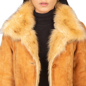 2026 Hot Sale Custom Women's Beige Shearling-<b>Lined</b> Sheepskin <b>Coat</b> Premium Soft Wool Interior Aviator Style Jacket for Autumn - Product Image 1