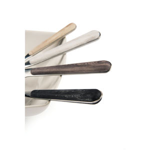 Set di posate Excelsa 24 pezzi in acciaio con manico in legno nero - Product Image 3