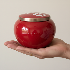 Urna para Mascotas de Cerámica Roja Brillante con Tapa Elegante con Borde Dorado, Huellas de Patas Blancas, Tamaño Compacto, Urna Metálica para Cenizas de Mascotas Odyssey - Product Image 4