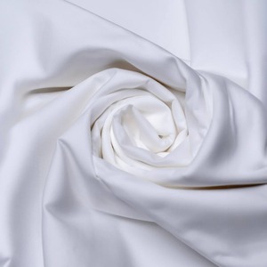 Tissu satiné en coton peigné 300 TC de qualité supérieure, tissage uni, textile écologique pour literie de luxe - Product Image 1