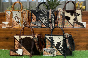 Alta calidad al por mayor personalizado mano Tooled bolso de hombro de cuero y cuero de vaca genuino Trifold Wristlet Clutch Combo Sets - Product Image 4