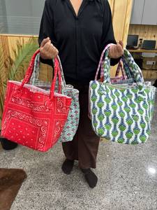 Mini Bolso Tote de Algodón Acolchado, Bolso de Mano con Parte Superior Abierta, Estampado Floral, Ligero, Reutilizable, Bolso de Compras Hecho a Mano, Bolso para Uso Diario - Product Image 4