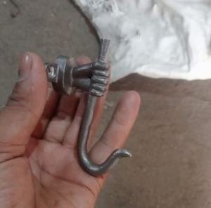Gancho para Abrigos de Hierro Fundido Antiguo, Ganchos de Pared Rústicos con Forma de Mano - Product Image 2