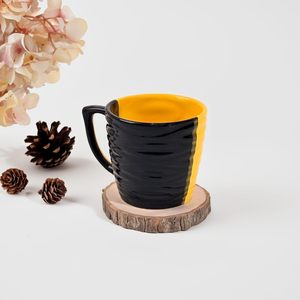ชุดแก้วกาแฟเซรามิกเคลือบลาย TwistWave สีเหลืองและสีดำ (ชุด 2 ใบ) พร้อมช้อน - Product Image 3