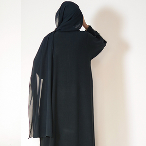 Fabricant d'Abayas sur Mesure pour Femmes - Robe Islamique de Style Dubaï de Haute Qualité à Col Ouvert avec Embellissements en Cristal et Étiquette Privée - Product Image 6