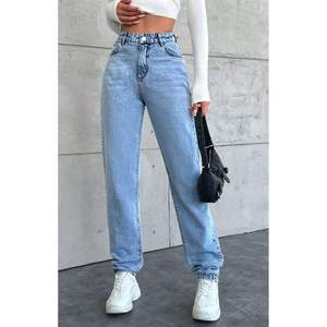 Jean en denim bleu glace élégant et tendance pour femme, coupe large, taille haute, coupe décontractée, tissu extensible doux, finition durable, tailles 26-40 - Product Image 6