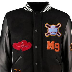 Chaqueta Varsity de Béisbol Cómoda con Cuerpo de Lana, Color Negro, Logotipo Bordado en Chenille y Cuero, Abrigo de Lana Cálido para Invierno - Product Image 4