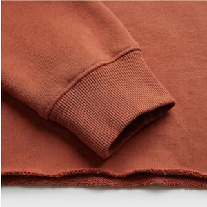 Pulls courts personnalisés unis pour femmes, sweats à capuche, sweats ras du cou, hauts de sport premium - Product Image 6