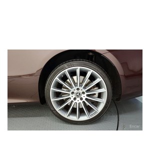 Mercedes-Benz Classe E E450 4MATIC Cabriolet Modèle Juillet 2023 avec 36 021 km Boîte de vitesses automatique Volant à gauche Caméra arrière - Product Image 5