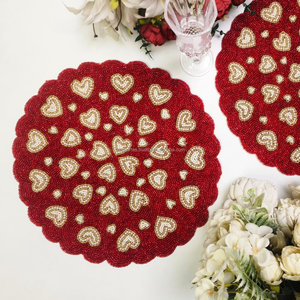 Salvamantel de Cuentas de Corazón Rojo Hecho a Mano, Tapete Redondo de Cuentas de Vidrio para Mesa, Plato Decorativo para San Valentín, Decoración de Mesa con Fondo Blanco - Product Image 6