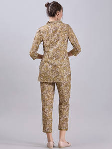 Ensemble coordonné tendance en coton imprimé floral pour femme – Haut confortable et élégant à manches longues avec ceinture et pantalon large - Product Image 3