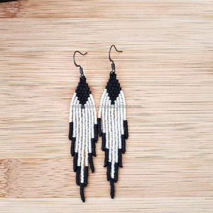 Nouvelle mode bijoux broderie boucles d'oreilles boucles d'oreilles perlées à la main pour femmes et filles de l'inde exportateur RF artisanat - Product Image 5