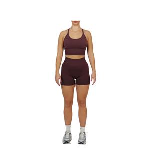 Ensemble personnalisé de soutien-gorge de sport et short moulant pour femme, idéal pour la gym, l'entraînement, le yoga et le fitness – Vêtements de sport sur mesure en gros - Product Image 1