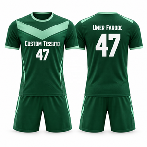 Ensemble de maillot et short de football vert Chevron TESSUTO en Spandex et Polyester, col en V, personnalisable avec nom et numéro, toutes saisons - Product Image 1