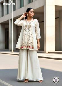 High Quality <b>Silk</b> with Embroidered Readymade Front-Slit Short <b>Kurta</b>-Plazzo Set Manufacturer from India Wholesale Supply - Product Image 4