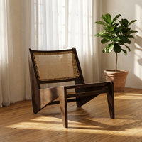 Chaise en bois de style mid-century modern avec dossier en rotin, meubles de salon faits à la main