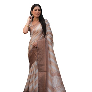 Soie douce Dola de qualité supérieure avec impressions numériques et deux côtés Jari Weaving Border Sari Collection pour femmes - Product Image 1