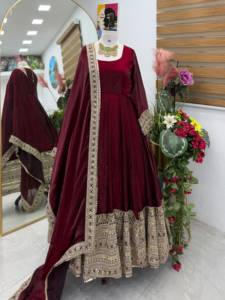 Traje de lujo Anarkali de seda georgette color granate con bordado pesado de oro Zari, vestido largo acampanado para bodas indias y pakistaníes - Product Image 3
