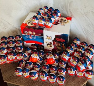 Huevos de Chocolate Sorpresa Kinderr Joy Edición Stranger Things 2026, 36 Unidades x 20g, Caja de Regalo con Juguetes y Dulces para Niños, Suministro al por Mayor, Alemania - Product Image 1