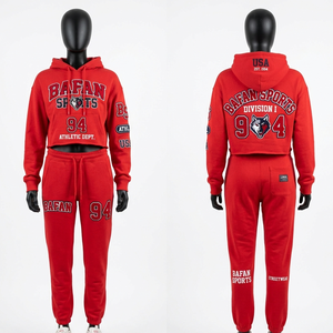 Conjunto Premium de Sudadera Corta y Pantalones para Mujer, 320 GSM, Felpa de Algodón, Color Rojo, Tela Suave, Estampado Personalizado - Product Image 4