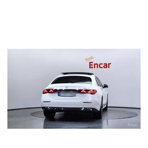 Mercedes-Benz Classe E E220d 4MATIC Exclusive 2025/9, 11 481 km, Diesel, Automatique, Volant à Gauche, Caméra Arrière - Product Image 4