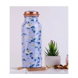 Bouteille en cuivre émaillée imprimée de style classique, de qualité supérieure, pour les bienfaits santé des jus, décorative - Product Image 3