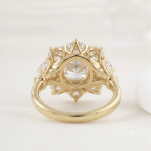Anillo de Compromiso Clásico para Mujer, Oro Amarillo de 18K, Corte Ovalado, Diamantes Cultivados en Laboratorio con Certificación IGI, Engaste de Piedras Laterales Brillantes - Product Image 3