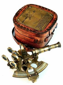 Astrolabio Sextante Vintage de Latón Grabado y Pulido en Oro Rosa, Ecológico, de 4 Pulgadas, con Caja de Cuero Náutica, Instrumento de Navegación - Product Image 3