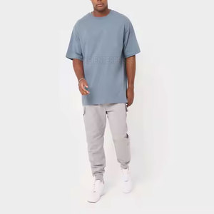 Camiseta Oversize Cómoda y Sólida, Transpirable, Talla Personalizada, Alta Calidad, Secado Rápido, Hecha de Algodón y Poliéster, Colores Personalizados, en Stock - Product Image 4