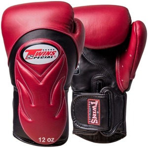 Dernier modèle de gants de boxe Twins à manches longues, couleur rouge et noir, en cuir de vache véritable, pour l'entraînement MMA et Muay Thai. - Product Image 1
