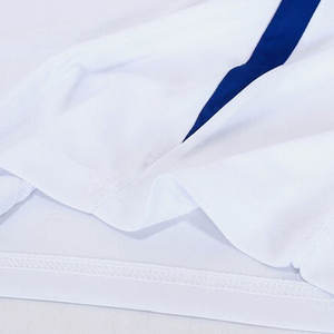 Camisetas y pantalones cortos de fútbol profesionales hechos de material duradero diseñados para máxima comodidad y rendimiento en el campo. - Product Image 4