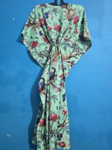 Caftán indio hecho a mano de algodón con estampado de pájaros, vestido ligero con estampado de pájaros, ropa de playa cómoda, estilo bohemio. - Product Image 5