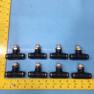 Lote de 8 Conectores en T MICRON 811-17028, de Conexión Rápida - Equipo y Piezas de Semiconductores de Confianza de Tradicción Global - Product Image 3
