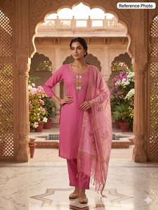 Tenue Traditionnelle Indienne Élégante Couleur Unie pour Femme – Ensemble Salwar Kameez Léger 3 Pièces Décontracté Haut de Gamme pour Fêtes Toutes Saisons - Product Image 4