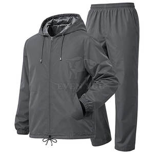 Ensemble coupe-vent respirant pour homme, fabriqué au Pakistan, veste et pantalon, idéal pour les activités de plein air au printemps et en automne - Product Image 1