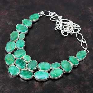 Collar de Esmeralda Hecho a Mano en Plata de Ley 925, Joyería Nupcial Elegante con Colgante de Piedras Preciosas, Regalo para Mujer - Product Image 4